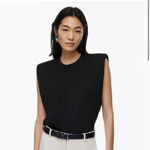 Aritzia- Babaton- SHOULDER PAD T-SHIRT- Black